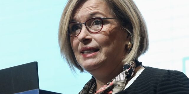 Κορονοϊός: Προς άρση της αναστολής εργασίας των υγειονομικών – Τι δήλωσε η Γκάγκα