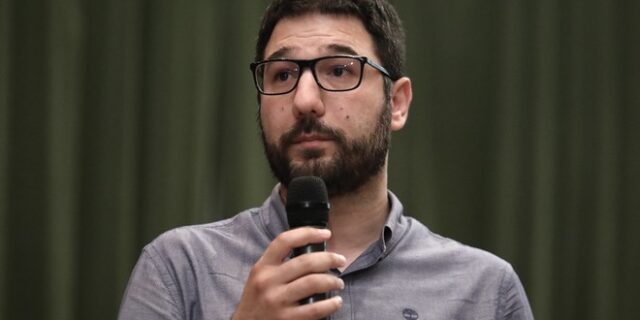 Ηλιόπουλος: Με ευθύνη της κυβέρνησης τρέχουμε στον γκρεμό με κομμένα φρένα