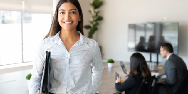 Κομισιόν: “Erasmus” 10.000 επιχειρηματιών στο εξωτερικό για την απόκτηση επαγγελματικής πείρας