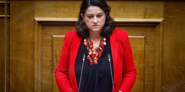Τηλεκπαίδευση: Το Υπουργείο Παιδείας έντυσε με ψέματα τις λέξεις – Πανηγυρισμοί για την ήττα