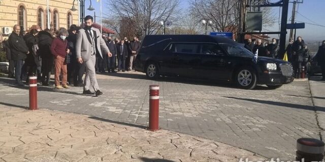 Παρθένα Κουτμερίδου: Συγκινεί ο επικήδειος του αδερφού της – “Θα είμαι πάντα κοντά στο παιδί σου”