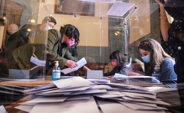 Εκλογές ΚΙΝΑΛ – Αποτελέσματα: Τα στοιχεία από τα πρώτα εκλογικά τμήματα