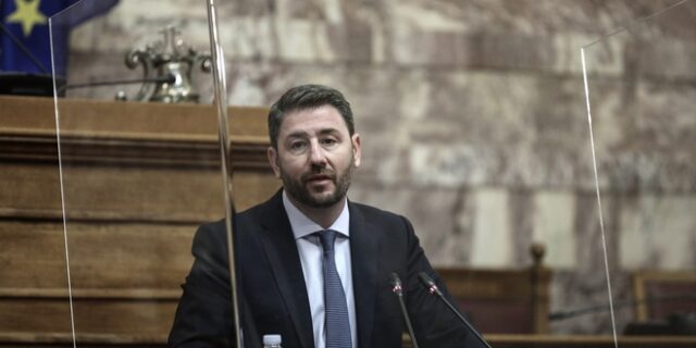 Ανδρουλάκης:  Έχουμε αμοιβές Βαλκανίων και κόστος ζωής Δυτικής Ευρώπης