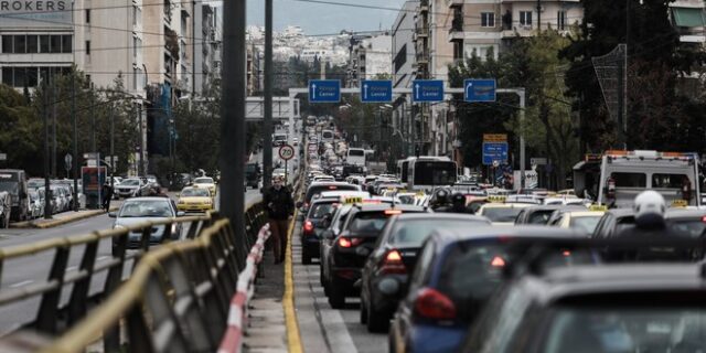 Κίνηση στους δρόμους: Χάος στο κέντρο της Αθήνας, “μπλοκαρισμένος” ο Κηφισός – LIVE Χάρτης