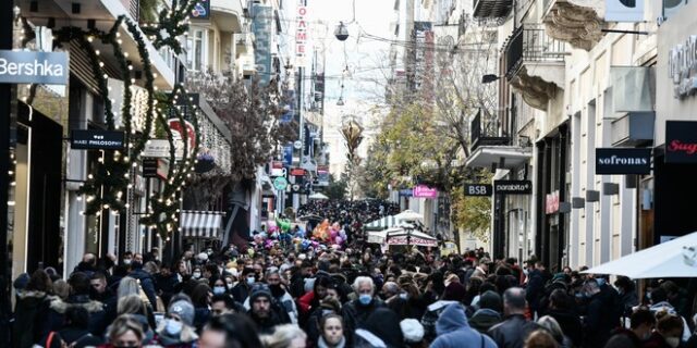 Μετάλλαξη Όμικρον: Στο τραπέζι νέα μέτρα, όχι όμως lockdown