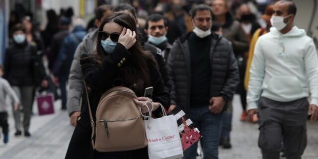 Παυλάκης: Φόβοι για αναζωπύρωση Δέλτα και Όμικρον – Κορύφωση θανάτων τον Απρίλιο