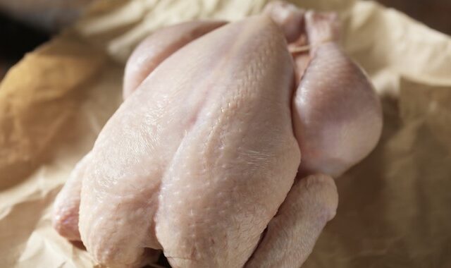 ΕΦΕΤ: Ανακαλεί κατεψυγμένο κοτόπουλο λόγω σαλμονέλας
