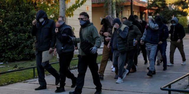 Πλαστές ταυτότητες: Ο “εγκέφαλος” με την εξαφανισμένη κόρη, ο διοικητής του Α.Τ. Ασπροπύργου και οι συνομιλίες