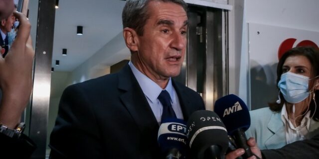 Εκλογές ΚΙΝΑΛ: Συγχαρητήρια Λοβέρδου σε Ανδρουλάκη – “Να αγωνιστούμε για ένα δυνατό ΠΑΣΟΚ”
