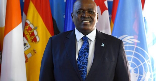 Πρόεδρος Μποτσουάνα: Διπλωμάτες θετικοί στη μετάλλαξη Όμικρον είχαν έρθει από την Ευρώπη
