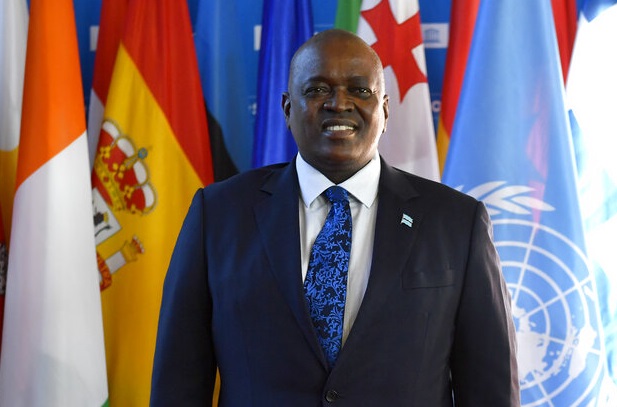 Πρόεδρος Μποτσουάνα: Διπλωμάτες θετικοί στη μετάλλαξη Όμικρον είχαν έρθει από την Ευρώπη