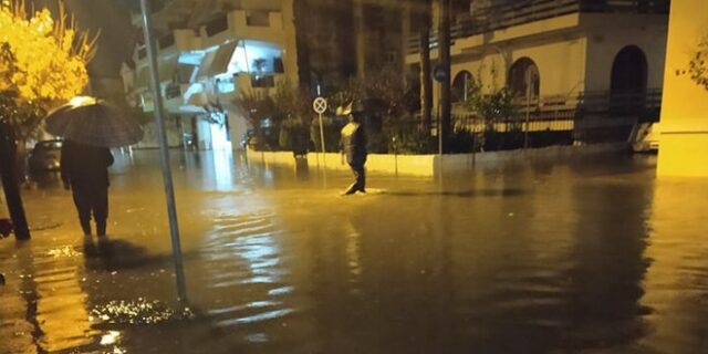 Κακοκαιρία: Σοβαρά προβλήματα στην Αιτωλοακαρνανία – Πλημμύρισε ο Σπερχειός