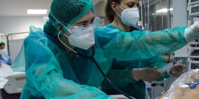 Κορονοϊός: 18.834 νέα κρούσματα σήμερα στην Ελλάδα – 101 νεκροί και 672 διασωληνωμένοι