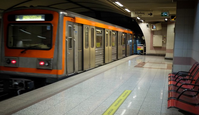 Παραμονή Πρωτοχρονιάς: Τα τελευταία δρομολόγια σε μετρό, ηλεκτρικό και τραμ