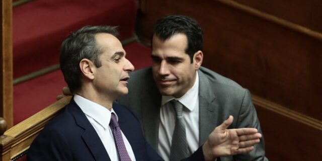 Χριστούγεννα με νέα μέτρα: Οι 4 ημέρες που θα κρίνουν το 2022