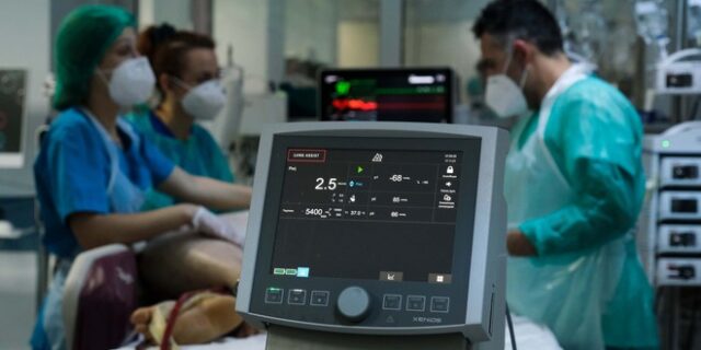 Κορονοϊός: 4.761 νέα κρούσματα σήμερα στην Ελλάδα – 72 νεκροί και 705 διασωληνωμένοι