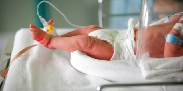 Πάτρα: Έξι βρέφη με κορονοϊό νοσηλεύονται στην παιδιατρική κλινική