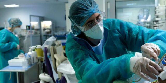 Κορονοϊός: 6.260 νέα κρούσματα σήμερα στην Ελλάδα – 89 νεκροί και 704 διασωληνωμένοι