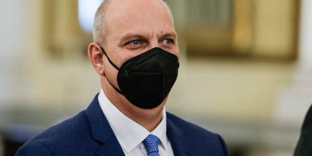 Οικονόμου: “Θα κάνουμε οποιαδήποτε αναγκαία ρύθμιση χρειαστεί για να είμαστε προστατευμένοι”