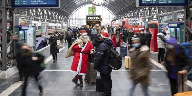 Η μετάλλαξη “όμικρον” συμπεριφέρεται σαν επιθετικός που νικάει τις αντίπαλες άμυνες