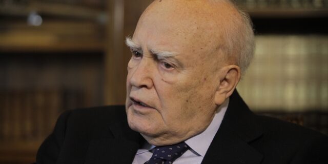 Πέθανε ο Κάρολος Παπούλιας