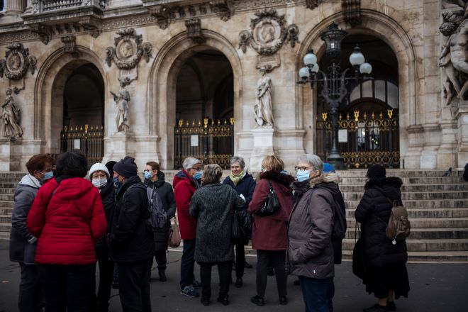 Γαλλία: Εγκρίθηκε το νομοσχέδιο για τη θέσπιση του εμβολιαστικού πάσου