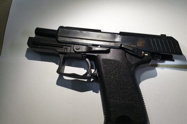 Ζεφύρι: Ταυτοποιήθηκε το πιστόλι που χρησιμοποιήθηκε σε πυροβολισμούς έξω από σπίτι