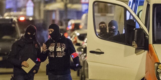 Γαλλία: Σύλληψη υπόπτων που σχεδίαζαν επιθέσεις με μαχαίρια τις γιορτές