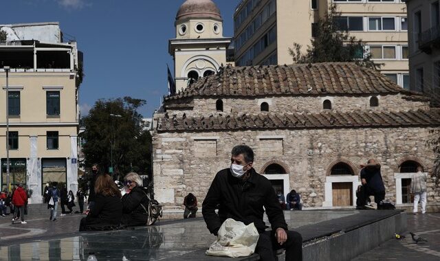 Κορονοϊός: 1.009 νέα κρούσματα σήμερα στην Αττική