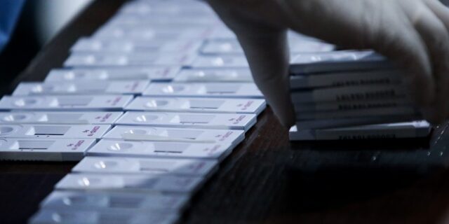 ΕΟΔΥ: Πού θα γίνονται δωρεάν rapid test την Κυριακή (12/12)