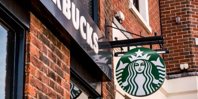 ΗΠΑ: Εργαζόμενοι των Starbucks ιδρύουν σωματείο