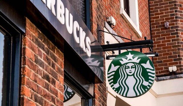 ΗΠΑ: Εργαζόμενοι των Starbucks ιδρύουν σωματείο