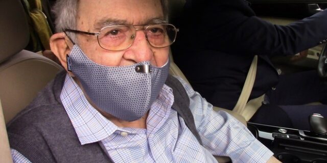 Ισχαιμικό επεισόδιο υπέστη ο τέως βασιλιάς Κωνσταντίνος – Μεταφέρθηκε στην Αθήνα