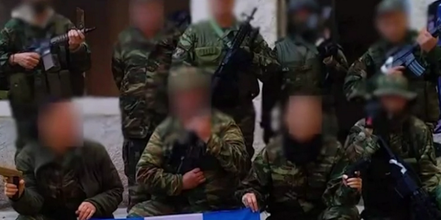 Θεματοφύλακες του Συντάγματος: Η διακήρυξη της οργάνωσης – Στρατιωτική δομή και όπλα