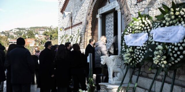 Γιώργος Τράγκας: Συγγενείς και φίλοι στο τελευταίο αντίο