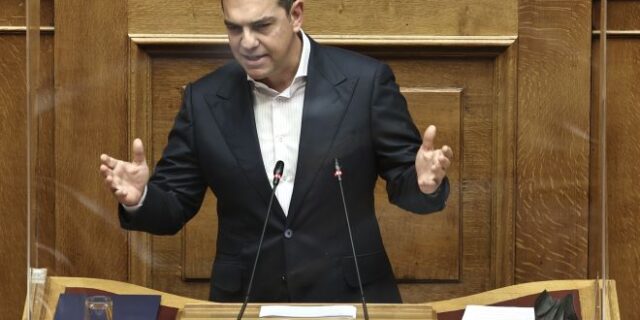 Εκλογές ζητά ο Αλέξης Τσίπρας: “Να παραιτηθεί η κυβέρνηση των ενόχων”