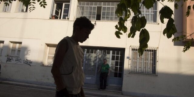 Ασυνόδευτα παιδιά πρόσφυγες: Aπό την αστεγία σε μια νέα ζωή στην Ευρώπη