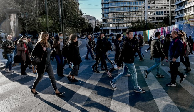 Πλεύρης: Εξετάζονται δύο ύποπτα κρούσματα της μετάλλαξης Όμικρον στην Αθήνα