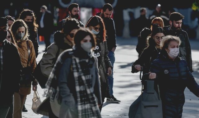 Νέα μέτρα τα Χριστούγεννα: Σήμερα οι αποφάσεις και ανακοινώσεις