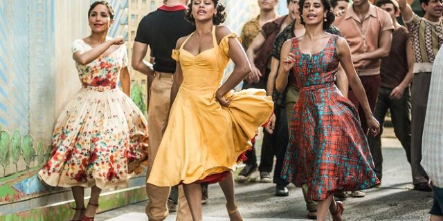 Οι ταινίες της εβδομάδας: Το θυελλώδες “West Side Story” του Σπίλμπεργκ και η Μέριλ Στριπ ως Τραμπ