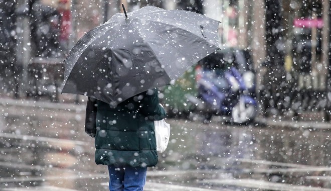 Καιρός: Έκτακτο δελτίο επιδείνωσης από την ΕΜΥ – Βροχές, καταιγίδες και χιονοπτώσεις