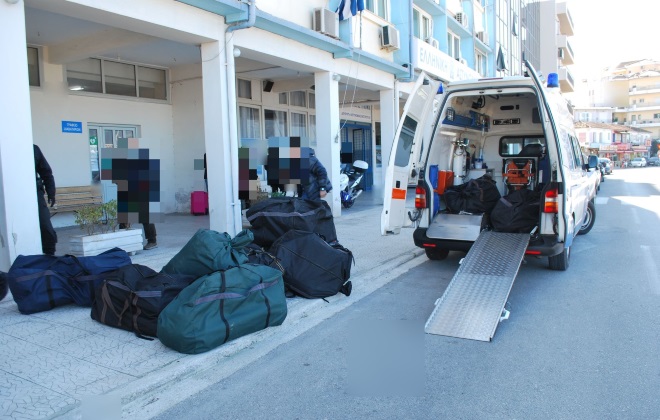 Ηγουμενίτσα: Μετέφερε με ασθενοφόρο σχεδόν 320 κιλά κάνναβης