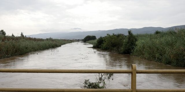 Κακοκαιρία στην Βόρεια Ελλάδα: Ένας νεκρός και 120 κλήσεις για κοπές δέντρων