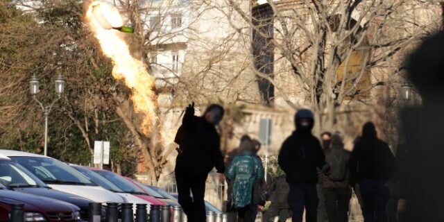 Θεσσαλονίκη: Ποινική δίωξη για τρία κακουργήματα σε 26χρονη για τα επεισόδια του Σαββάτου