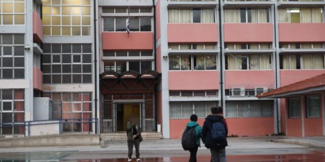 Υπ. Εργασίας: Οι άδειες για τον κορονοϊό και οι αποζημιώσεις είναι σύμφωνες με την πάγια νομοθεσία