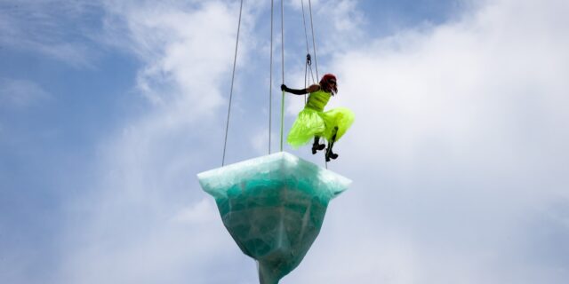 Χορεύοντας μέχρι να λιώσει ο πάγος – Κυριολεκτικά!