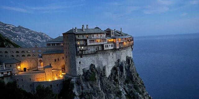 Άγιο Όρος: Νεκρός σε τροχαίο συνταξιούχος αστυνομικός