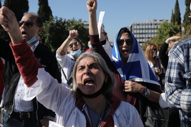Πόσοι είναι και γιατί δεν εμβολιάζονται οι αρνητές στην Ελλάδα