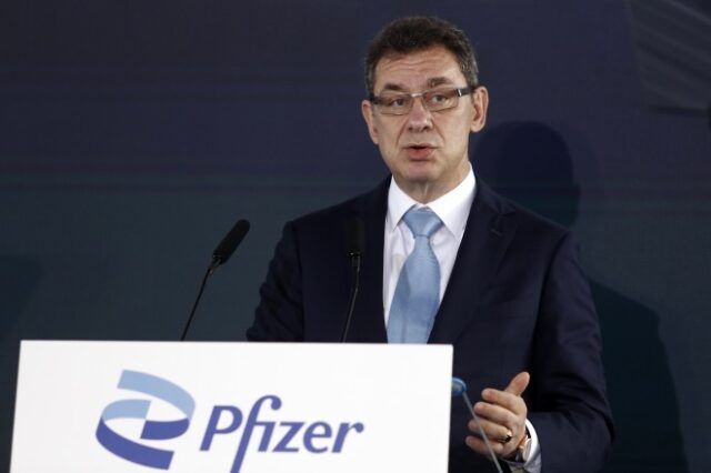 Μπουρλά: Η Pfizer θα επενδύσει τα κέρδη της από την Covid-19 στη μάχη κατά του καρκίνου