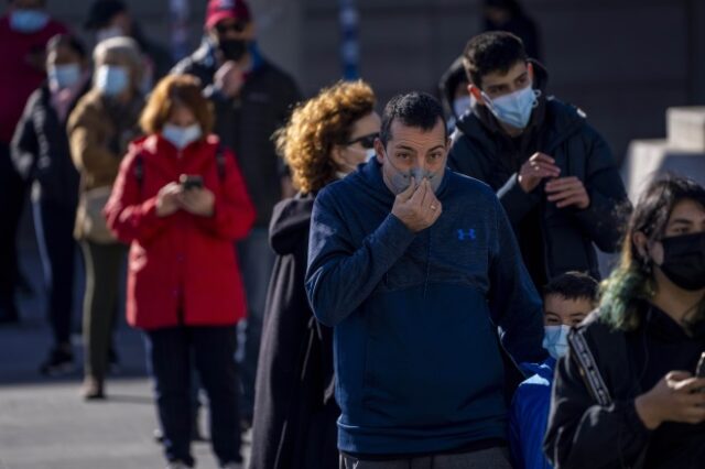 Ισπανία: Πλαφόν 2,94 ευρώ στην τιμή των rapid test